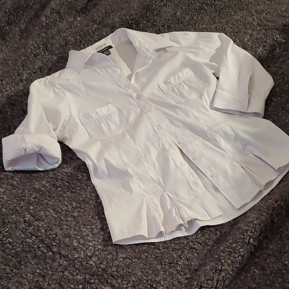 NEW Elegant White Women's Button Down Shirt, Stretchy